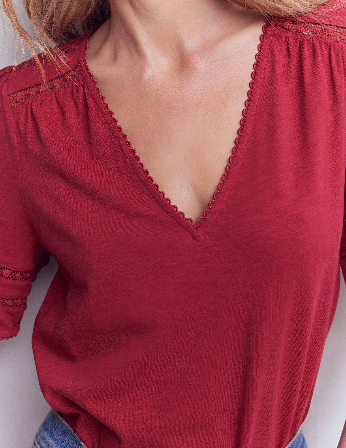 Poppy Trim V Neck T-Shirt-Terracotta Red