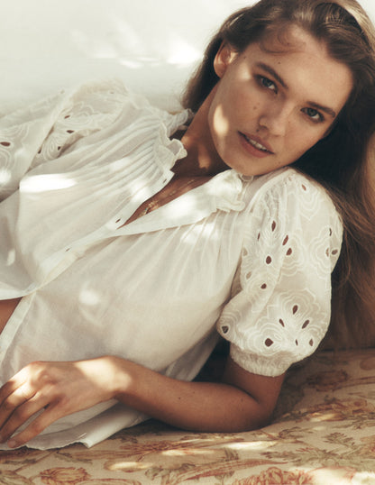 Cutwork Puff Sleeve Top-White