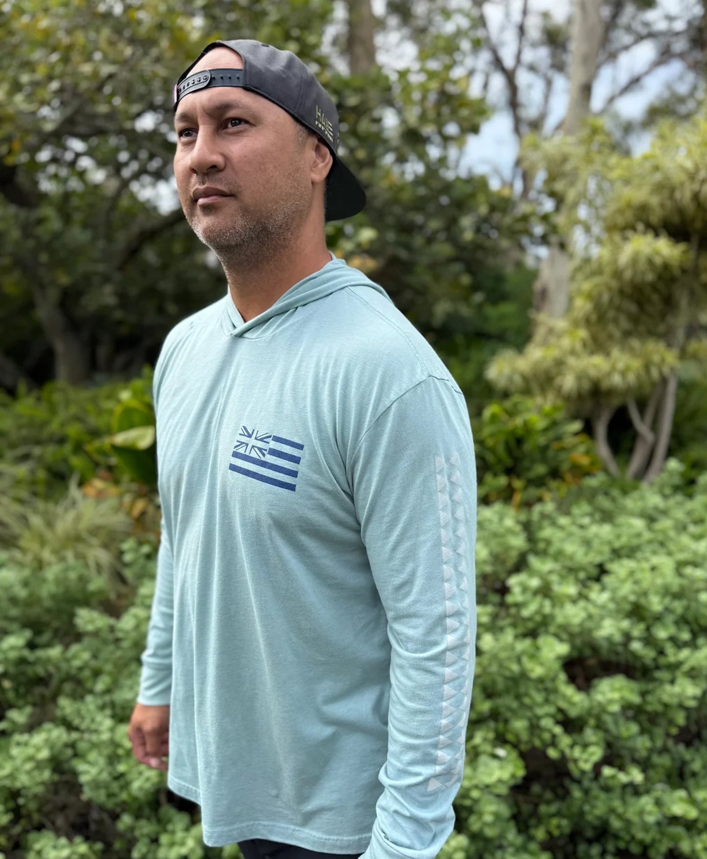 Iwa Triangles Cotton Blend Hooded Long Sleeve in Heathered Seafoam