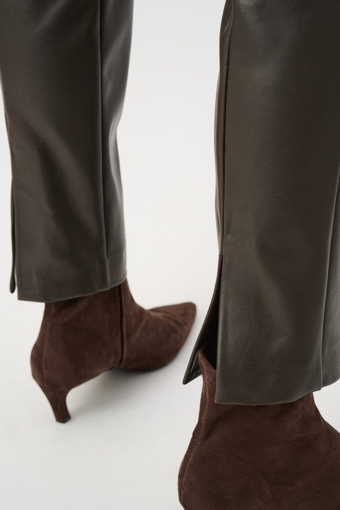 JOSEPH RIBKOFF BONDED LEATHERETTE STRAIGHT PULL-ON PANTS