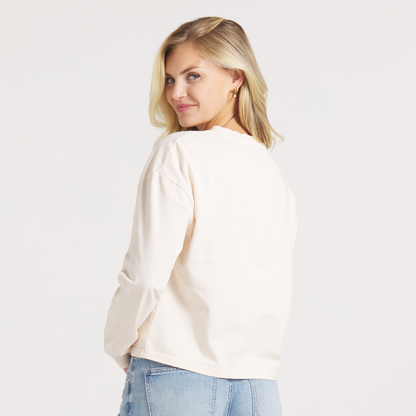 Cozy  Camellia | ON MODEL BACK 2