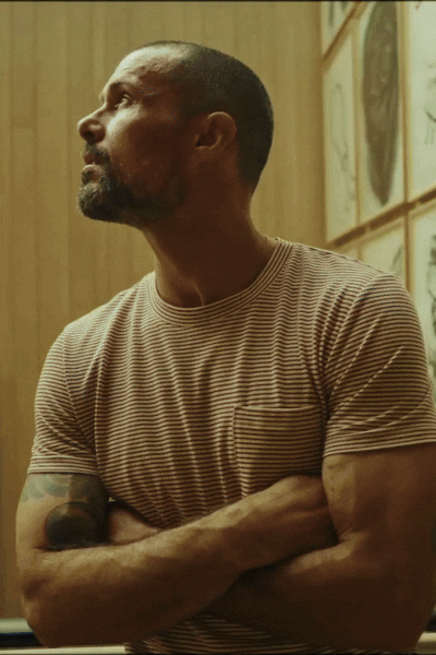 Men's Cotton V-Pocket Stripe Tee - view 5