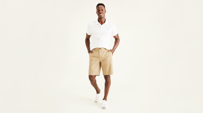 Front view of model wearing Sand Dune Perfect 10.5" Shorts, Classic Fit (Big and Tall).
