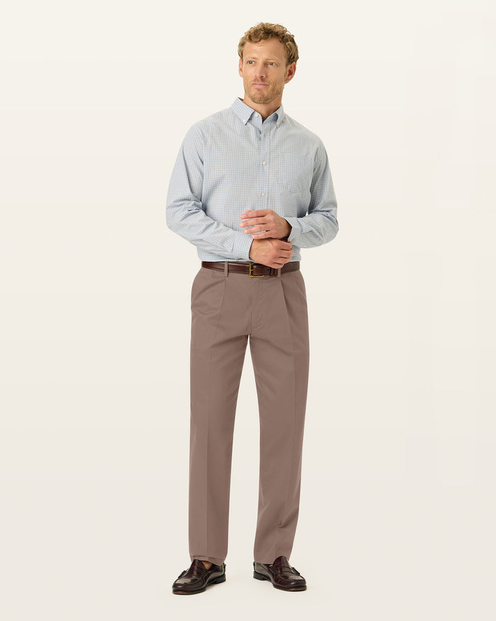 Signature Khakis, Pleated, Classic Fit