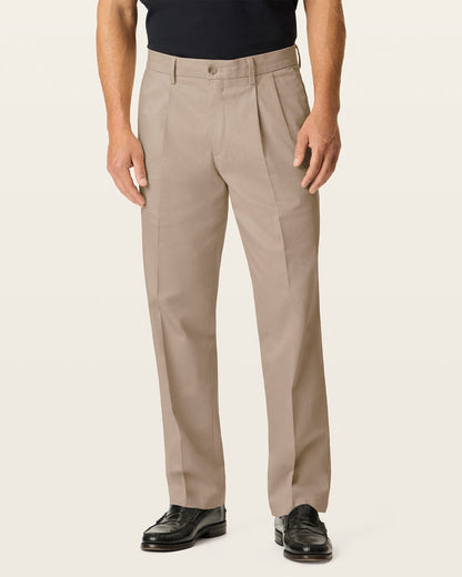 Signature Khakis, Pleated, Classic Fit