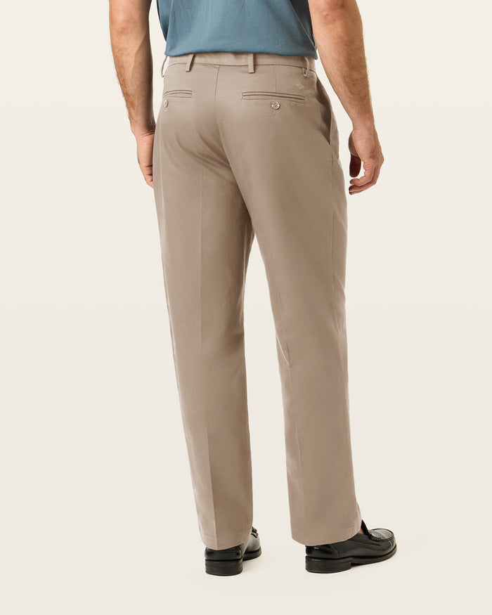 Signature Khakis, Pleated, Relaxed Fit
