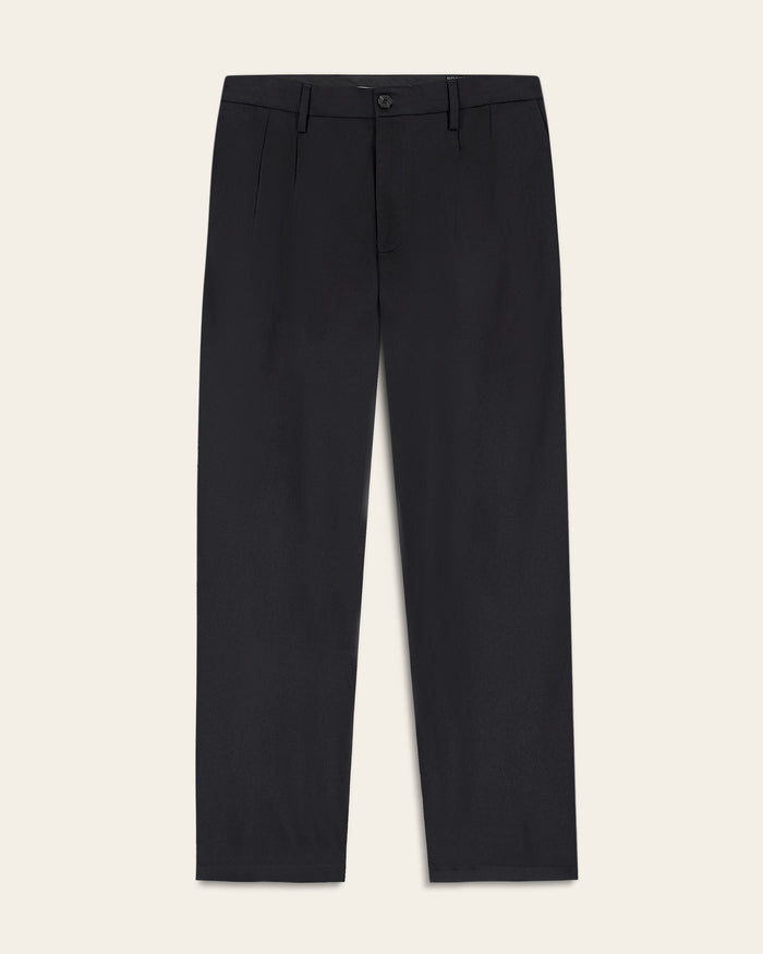 Signature Khakis, Pleated, Relaxed Fit